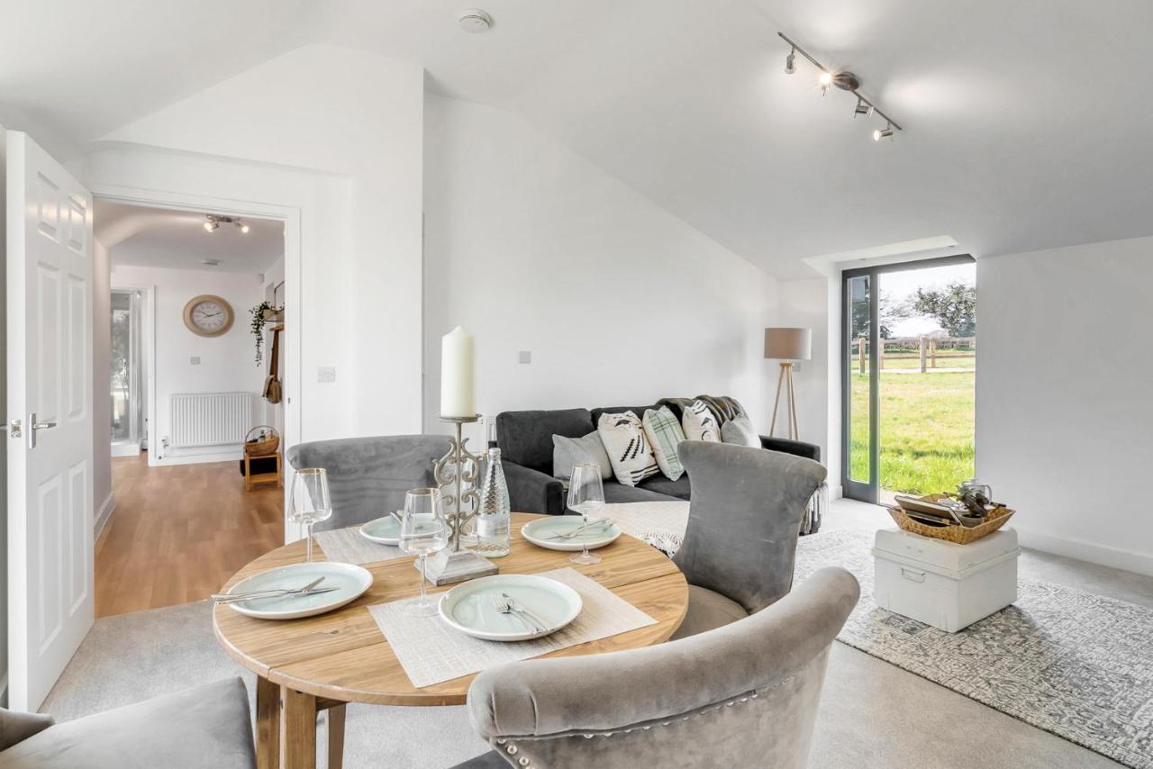 Rural 2-Bed Home Near Snetterton Larling Eksteriør bilde